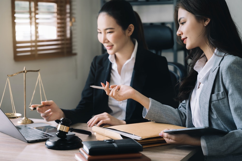 Comment l'article 1114 du Code civil influence le droit des ressources naturelles