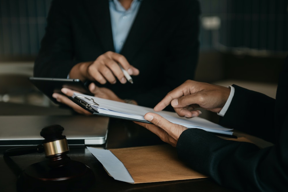Le redressement judiciaire simplifié : Une voie de salut pour les entreprises en difficulté
