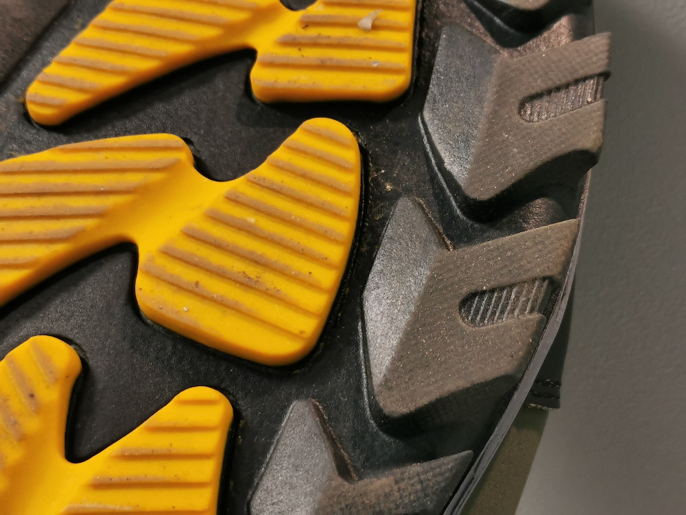 Port de chaussures de sécurité obligatoire : un enjeu majeur pour la protection des travailleurs