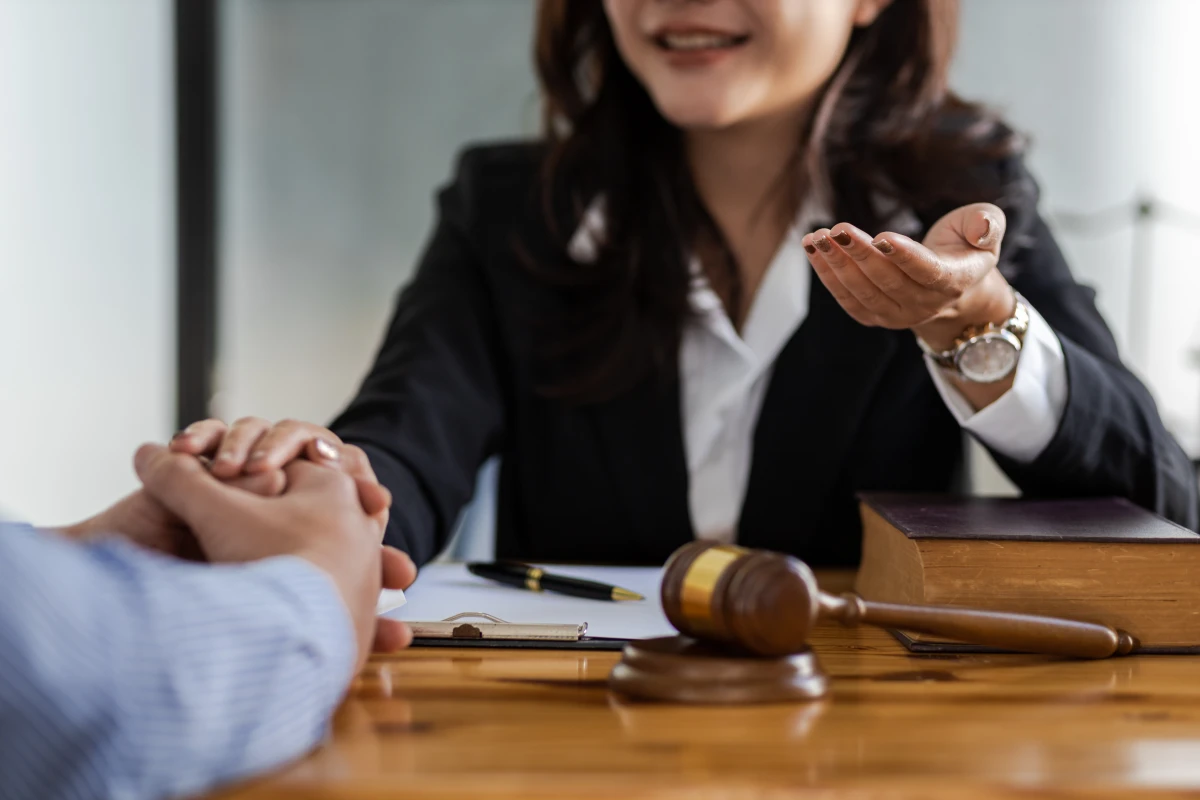 L'action en justice : Comprendre les étapes clés et les enjeux